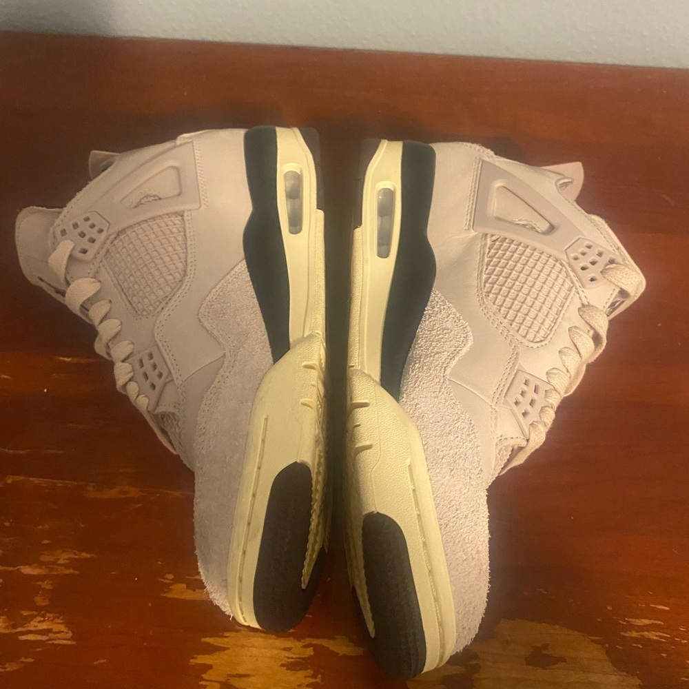 Air Jordan 4 Retro - Picture 2 of 9